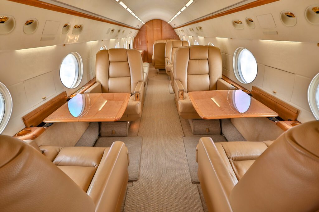 N371FP Gulfstream GIV-SP interior