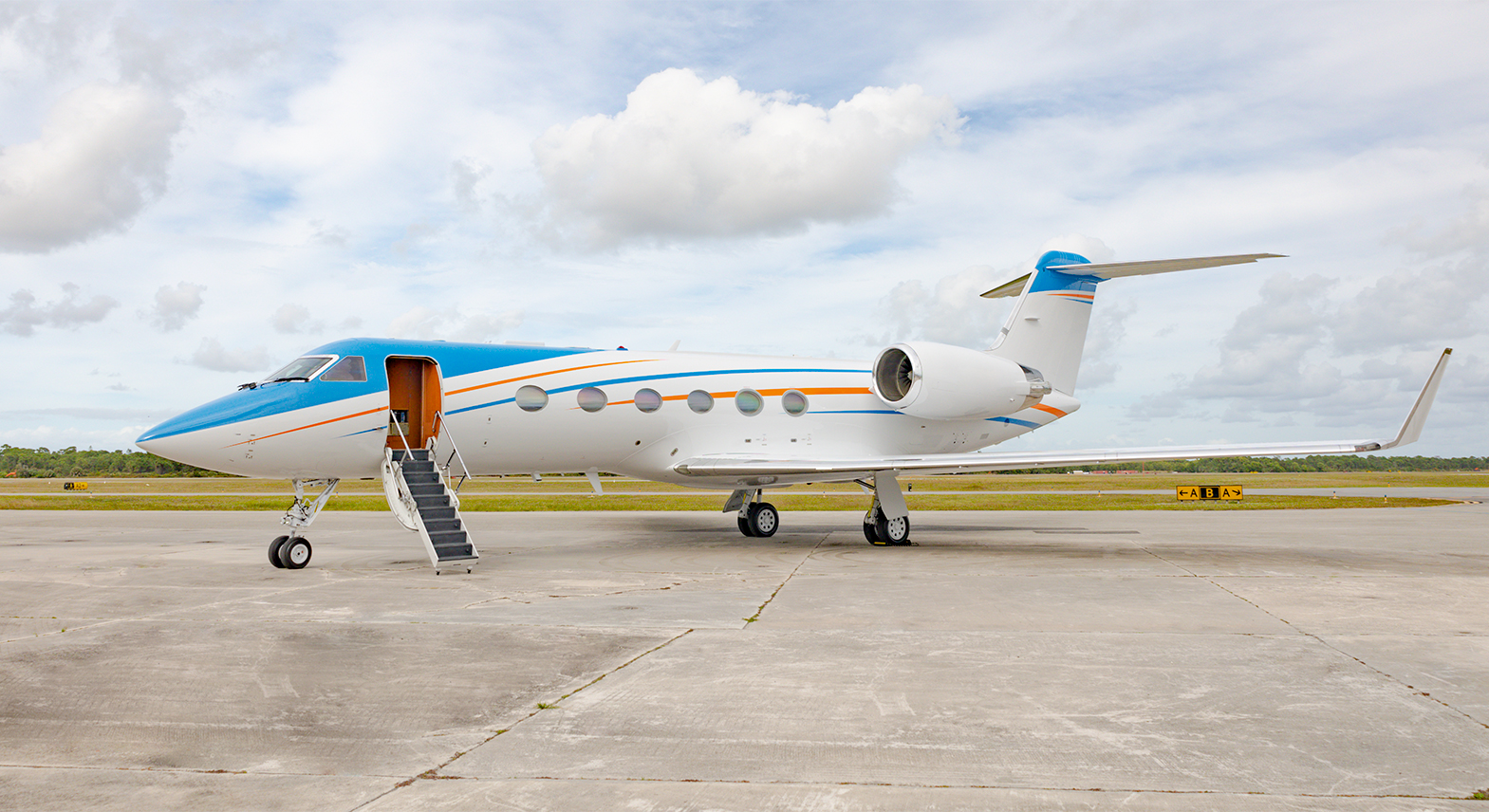 Image of tail N451GA